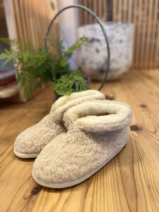 ウールのルームシューズ